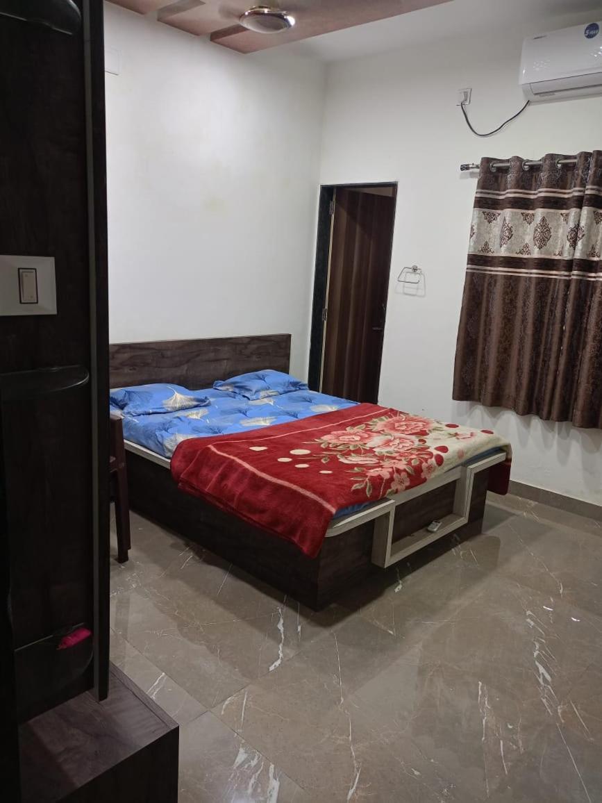 Dwarka Home Stay Exterior photo