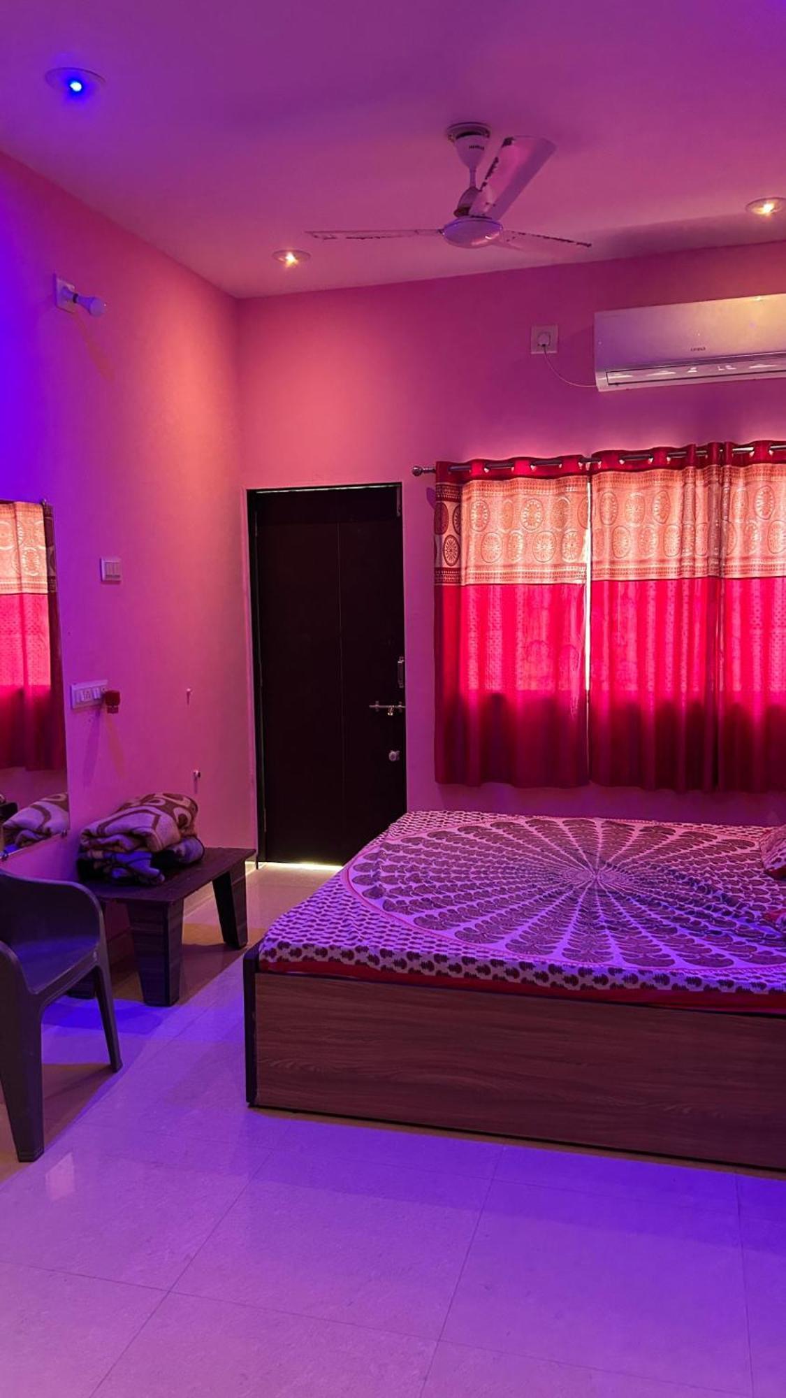 Dwarka Home Stay Exterior photo